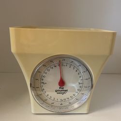 Vintage Kitchen Scale 