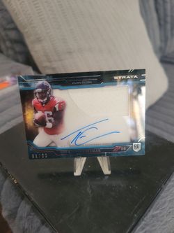 Tevin Coleman  Strata Clear Cut Auto Rookie Relic  Number 080/99 football card