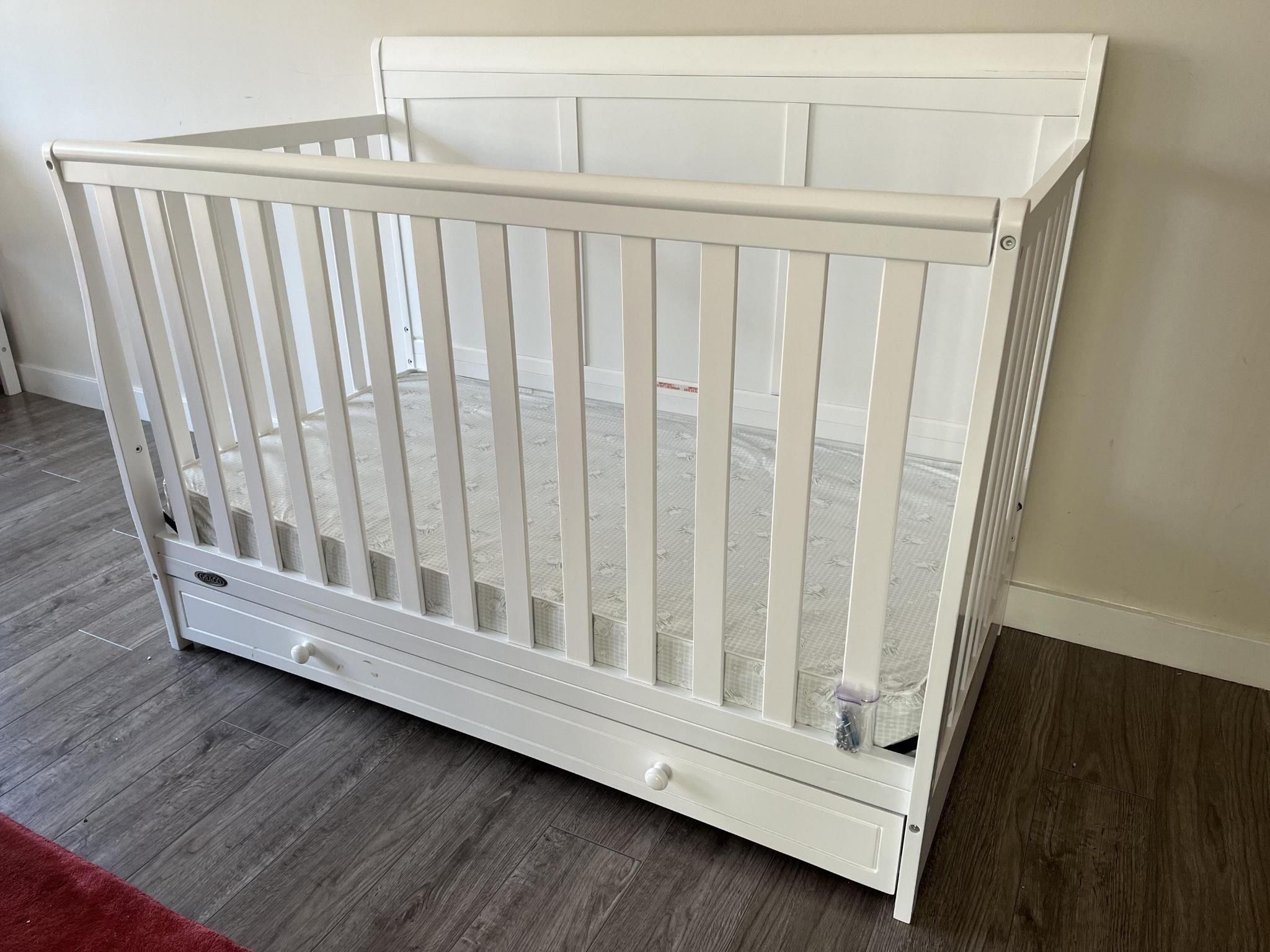 Graco Asheville Crib and Serta mattress