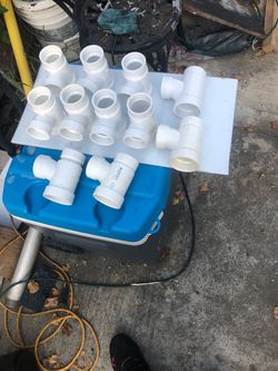 PVC T’s 2 inch x 1-1/2 in. X 1-1/2
