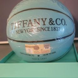 🔥 Limited Edition Tiffany & Co. Basketball 🔥