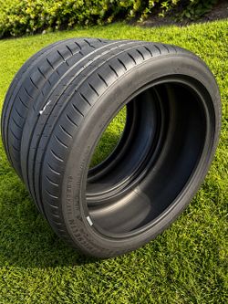 2 NEW Michelin Pilot Sport Cup 2 Tires 305/35ZR19 DOT 2022