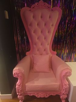 Pink throne chair