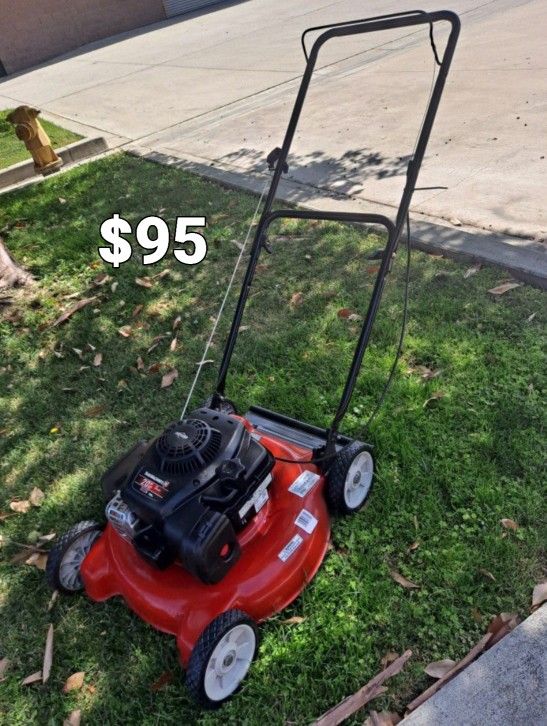 Yard Machines 20in. 125cc OHV Briggs And Stratton Gas Walk Behind Push Mower (No Bag)