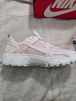 Nike Vomero 5