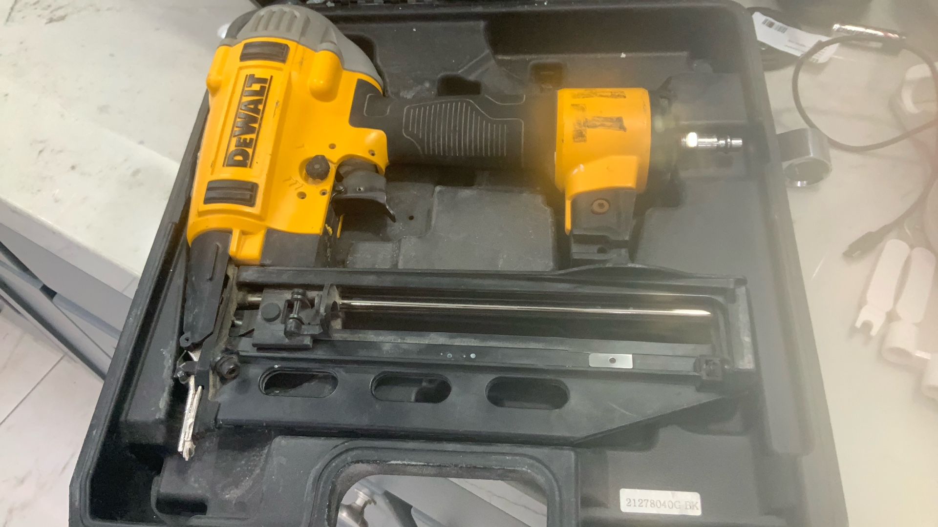 Dewalt Model DWFP71917 Cordless Nail Gun With. Case. Tool Only. Guaranteed To work