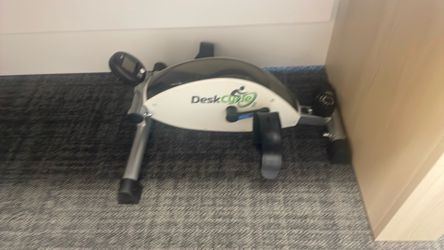 Desk cycle