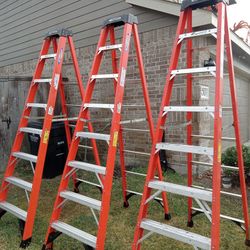 8 Ft 300lbs Fiberglass Ladder