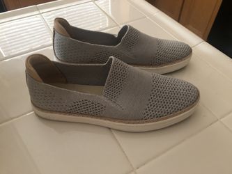 Women UGG Shoes size 6.5