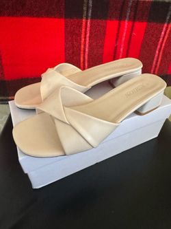 Fashion women’s shoes