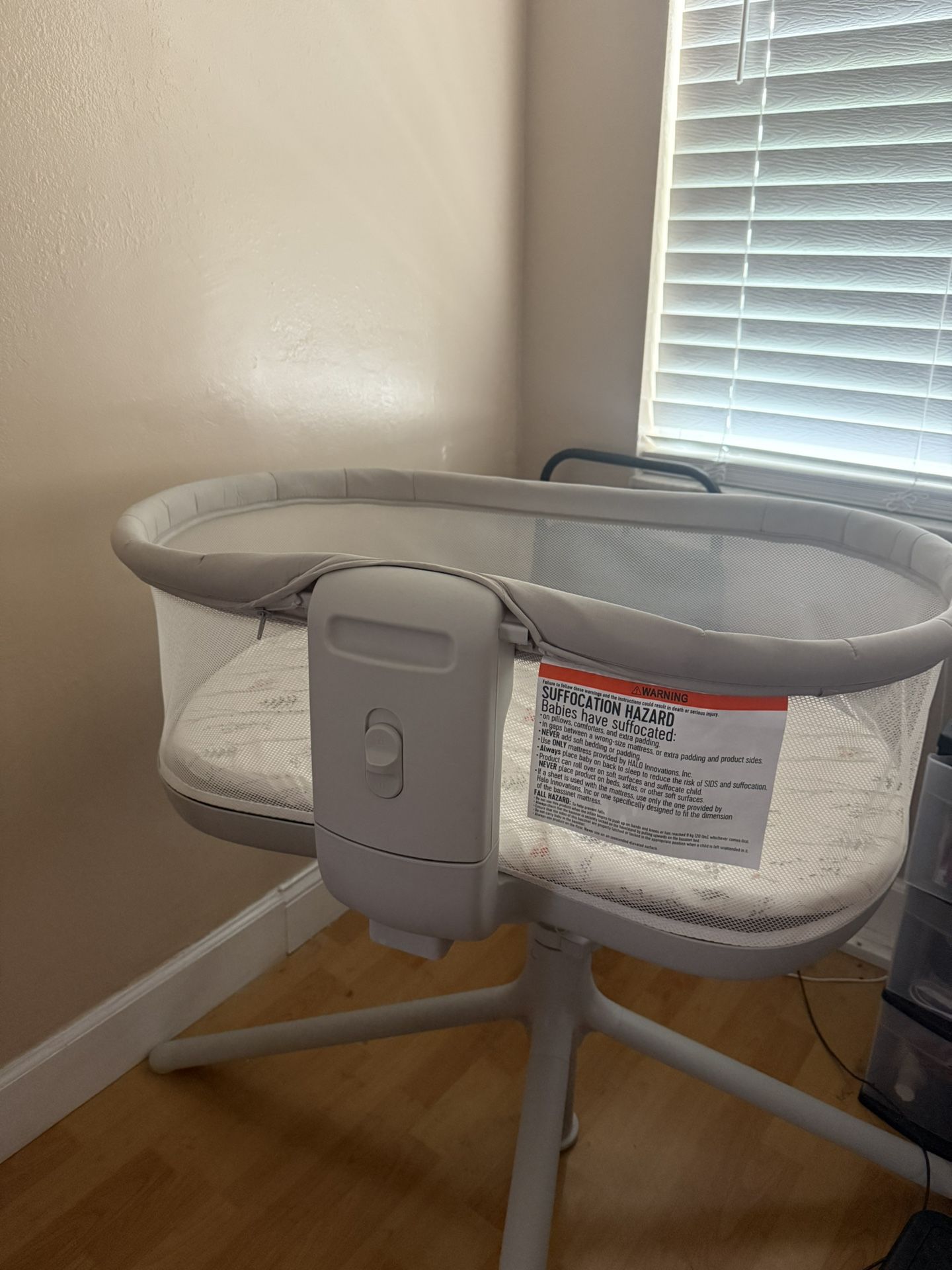 Halo Swivel Sleeper Bassinet