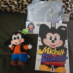 Pop mart mickey and family