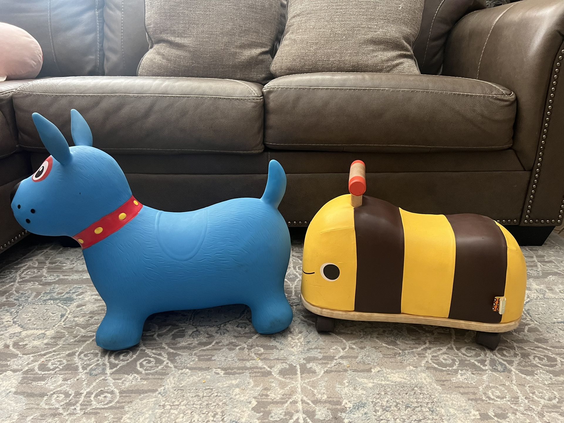 Waddle Dog Hopper and Btoy Wooden Bee Ride-on