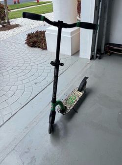 Infinity Scooters x 2 -  NYC Series Commuter Scooters
