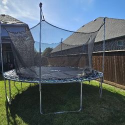 Trampoline Free