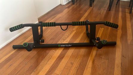 Pull Up Bar