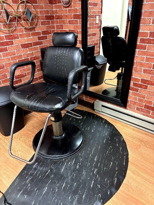 Barber Chair And Floor Mat