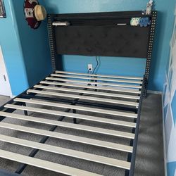 Grey Full Bed 