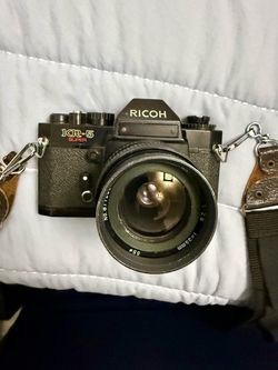 Ricoh KR-5 Camera with strap  (Vintage)