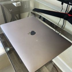 M1 MacBook Pro 8gb, 256ssd