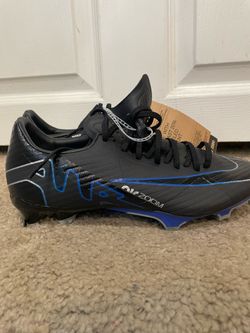 Soccer cleats