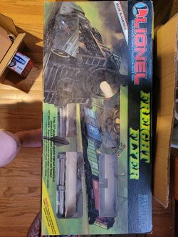 Lionel Freight Flyer Train 1987