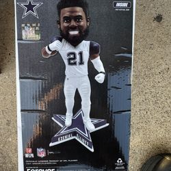 NEW! NFL Dallas Cowboys 10” Ezekiel Elliott Bobblehead Forever Collectibles Feed Me FOCO
