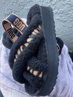 Platform uggs 100$