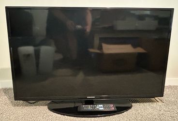 Samsung 40” HD Smart LED TV UN40H5201AF