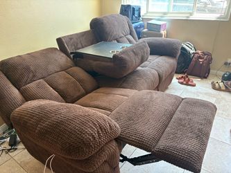 Trevor Power Reclining Console Loveseat – Brown (Basically New!)