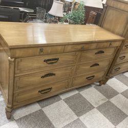 Empress By Thomasville 9 Drawer Dresser for Sale in Marietta, GA - OfferUp Empress By Thomasville 9 Drawer Dresser for Sale in Marietta, GA - OfferUp