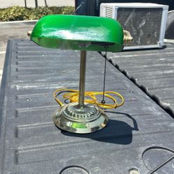 Rod iron bread holder