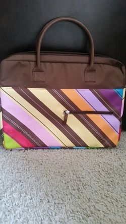 Laptop carry case.
