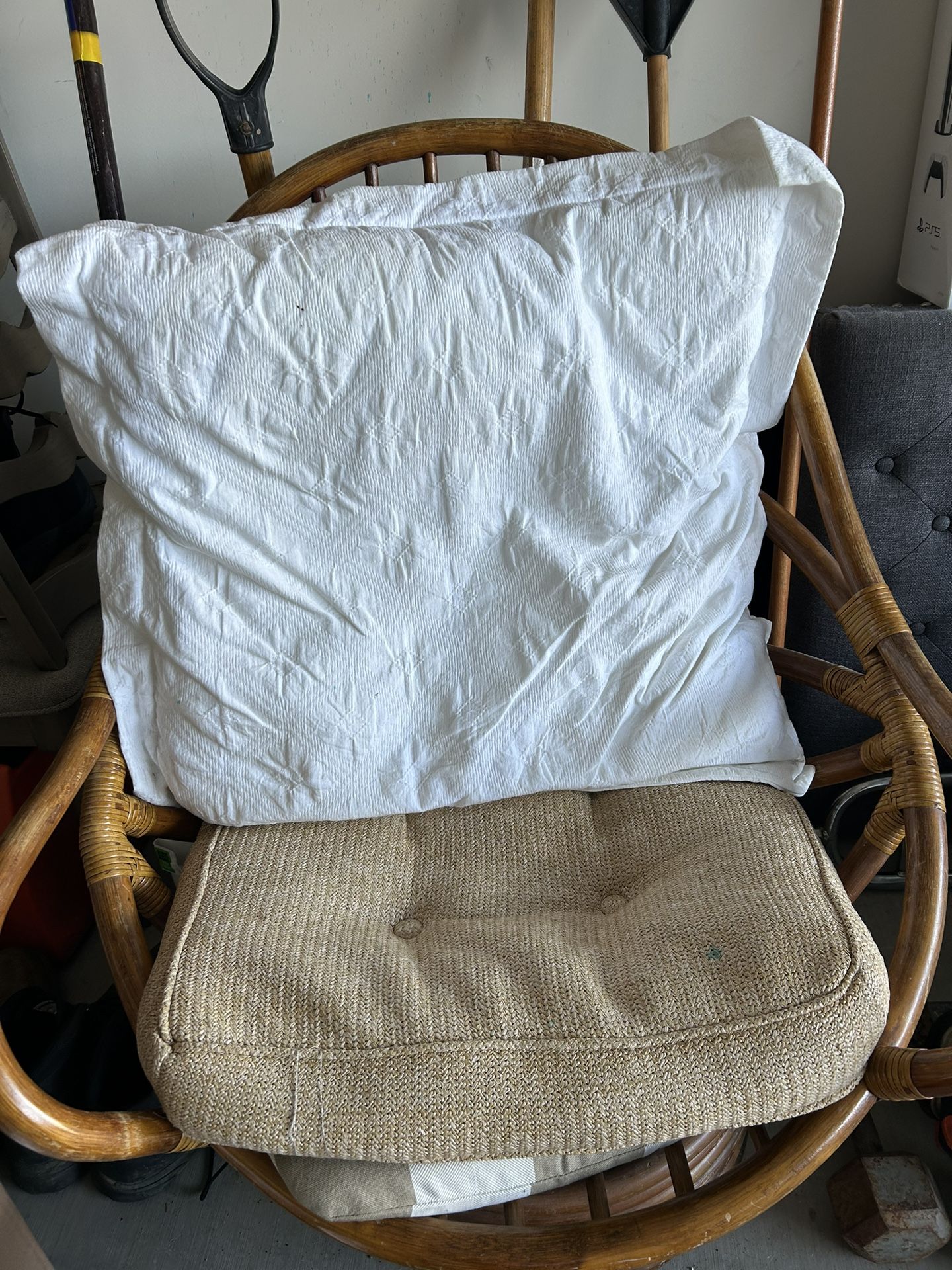 Rattan Swivel Chair With Custom Cushion