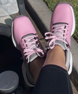 Sqairz pink ladies golf shoes