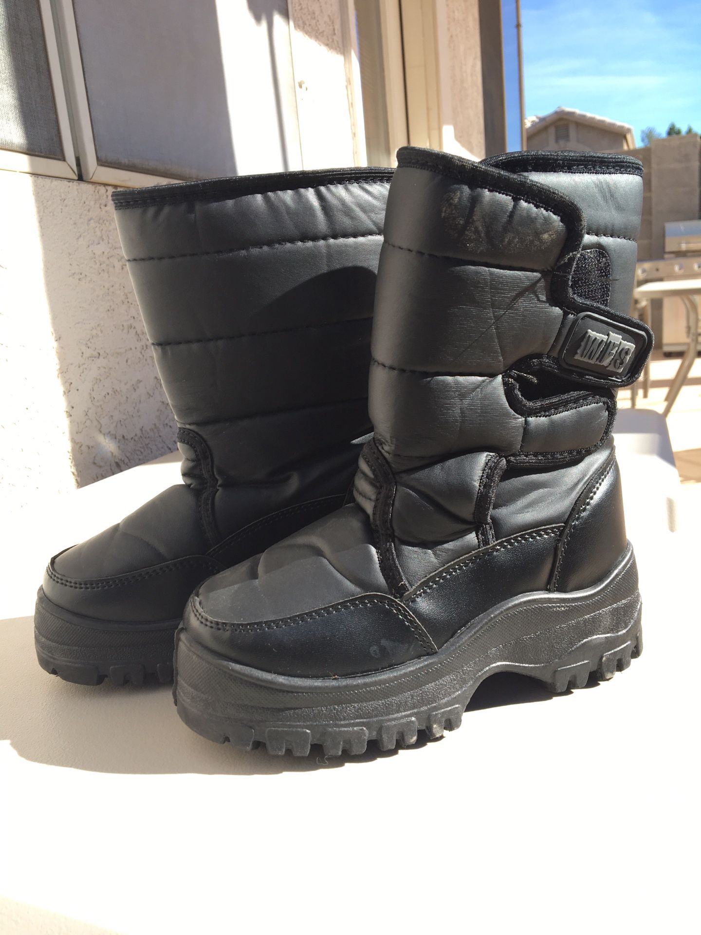 Kids Snow Boots Size 1