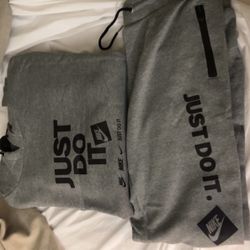 Mens Nike sweatsuit size large $70 hmu 🤙🏾 🔥‼️