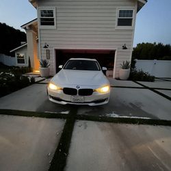 BMW 328i Luxury Edition 