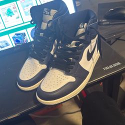  Air Jordan 1 Retro High OG 'Midnight Navy'