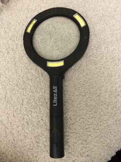 Handheld LED Lighted Magnifier