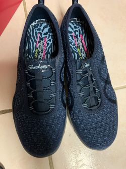 Skechers Womens Breathe Easy Sneakers