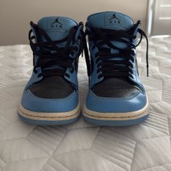 Air Jordan 1 Mid University Blue Size 8 Men’s 