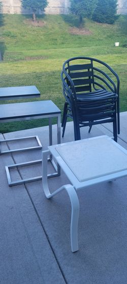 4 patio chairs,2 coffe tables brown,and white table in perfect https://offerup.com/redirect/?o=Y29uZC5iZXN0 offers you try