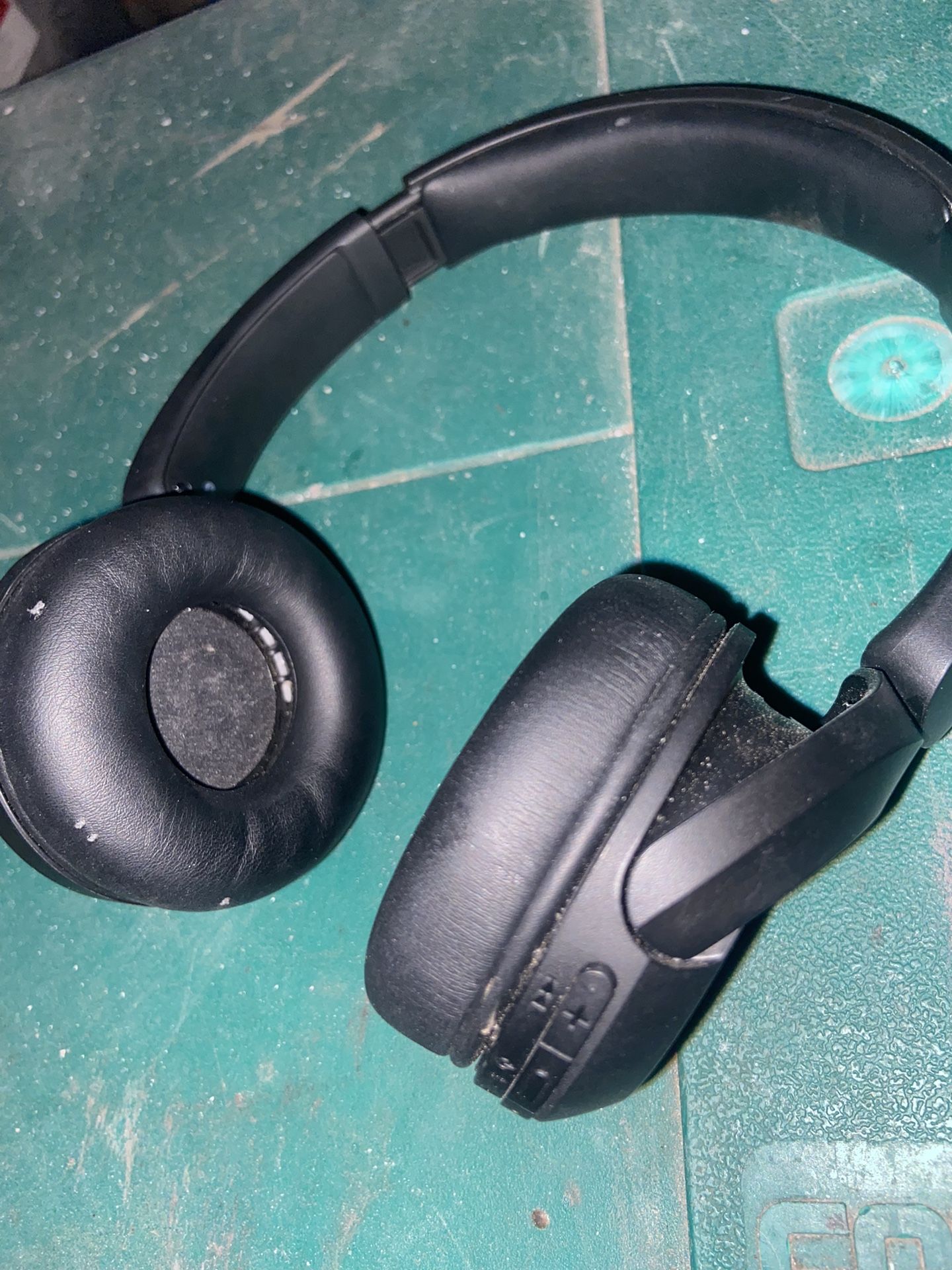 New Sony Headphones Bluetooth And Extreme Noise Cansilation 