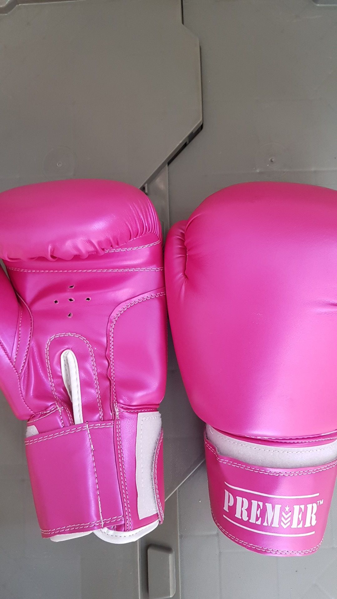 Premier boxing gloves new