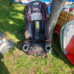 Gracias Car Seat