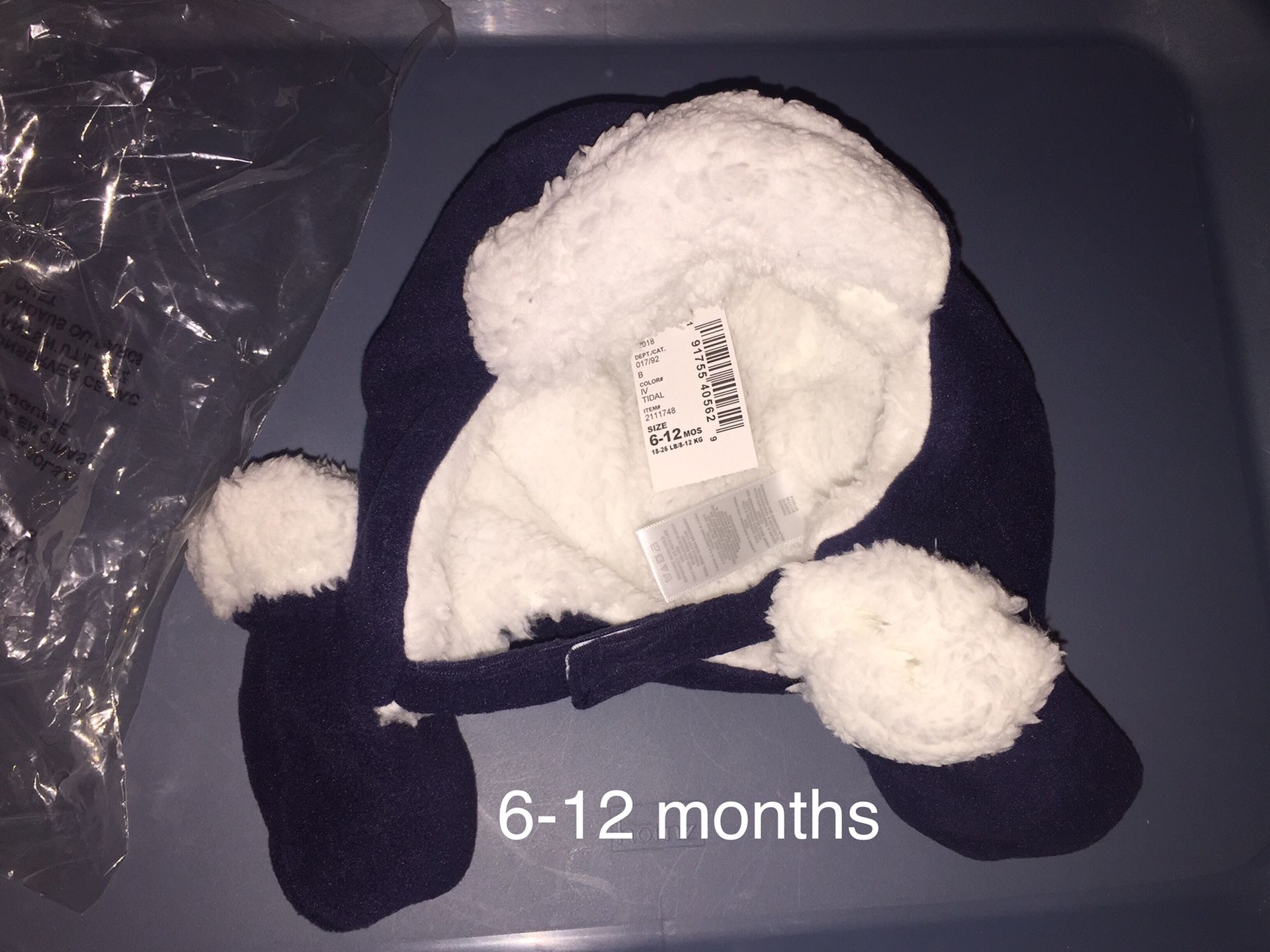 Warm baby hat with matching mittens bnwt