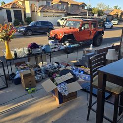 Huge Garage Sale  Cheap Or Free