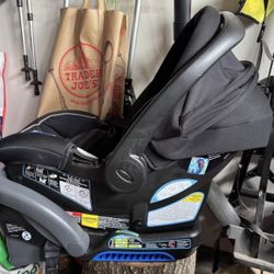 Graco Carseat with two bases