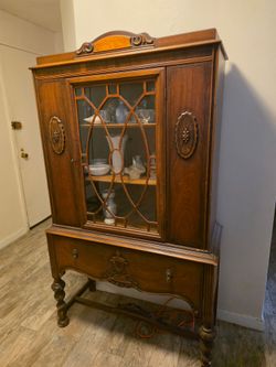 Vintage circa 1940s China Cabinet